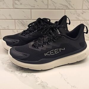 Keen Womens WK450 Sneakers Size 9 Black/White